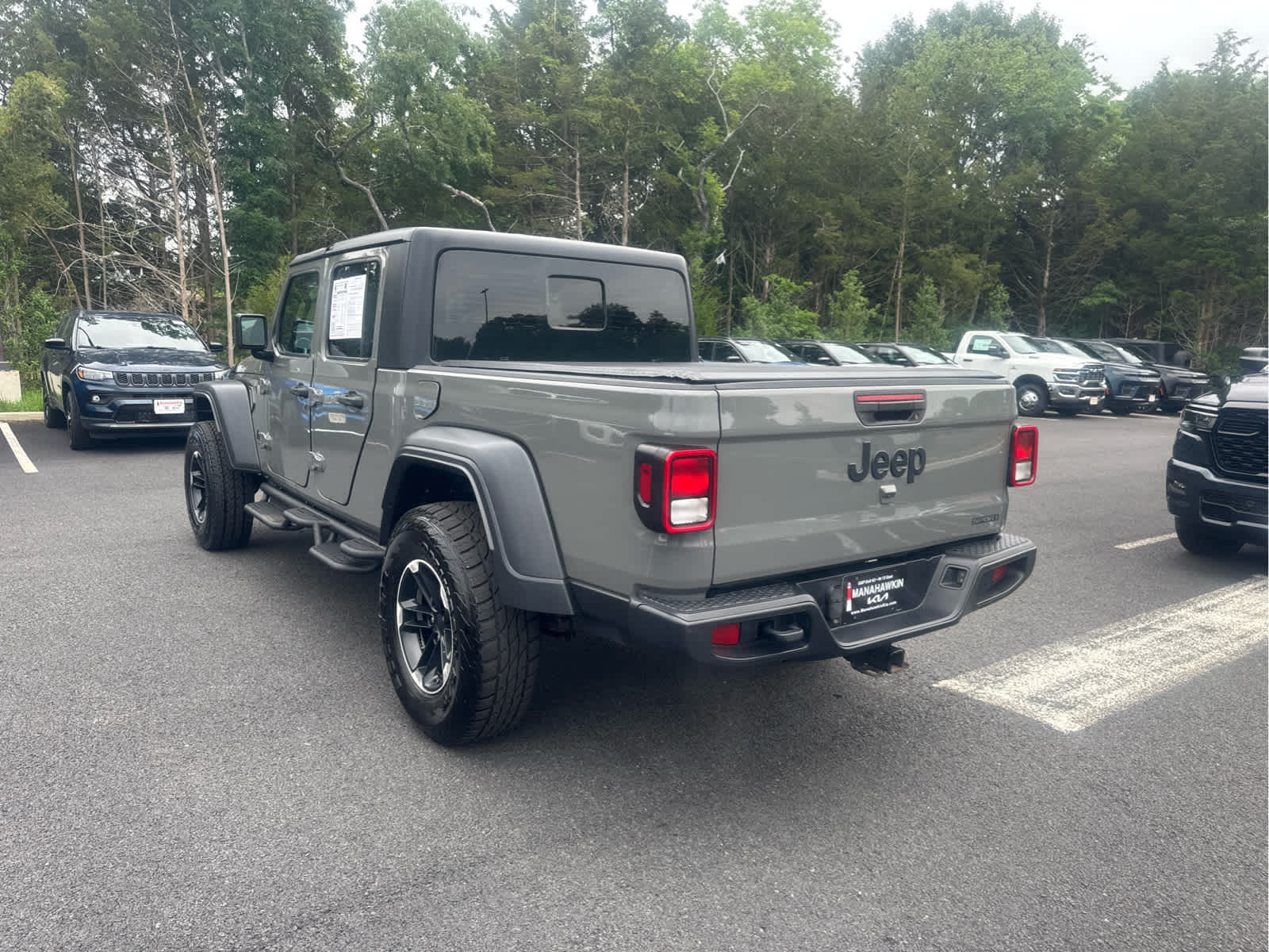 2020 Jeep Gladiator Sport