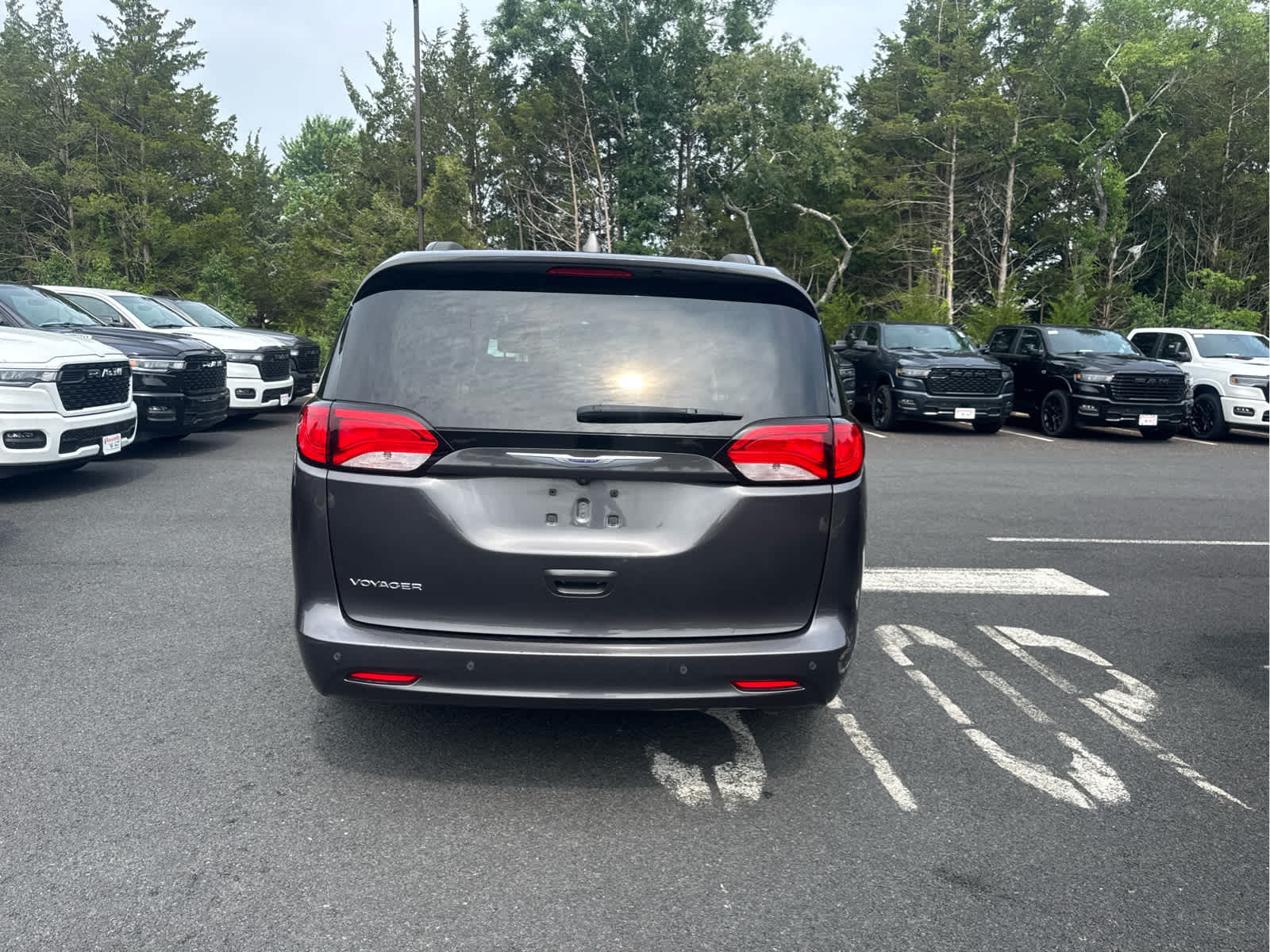 2020 Chrysler Voyager LXI