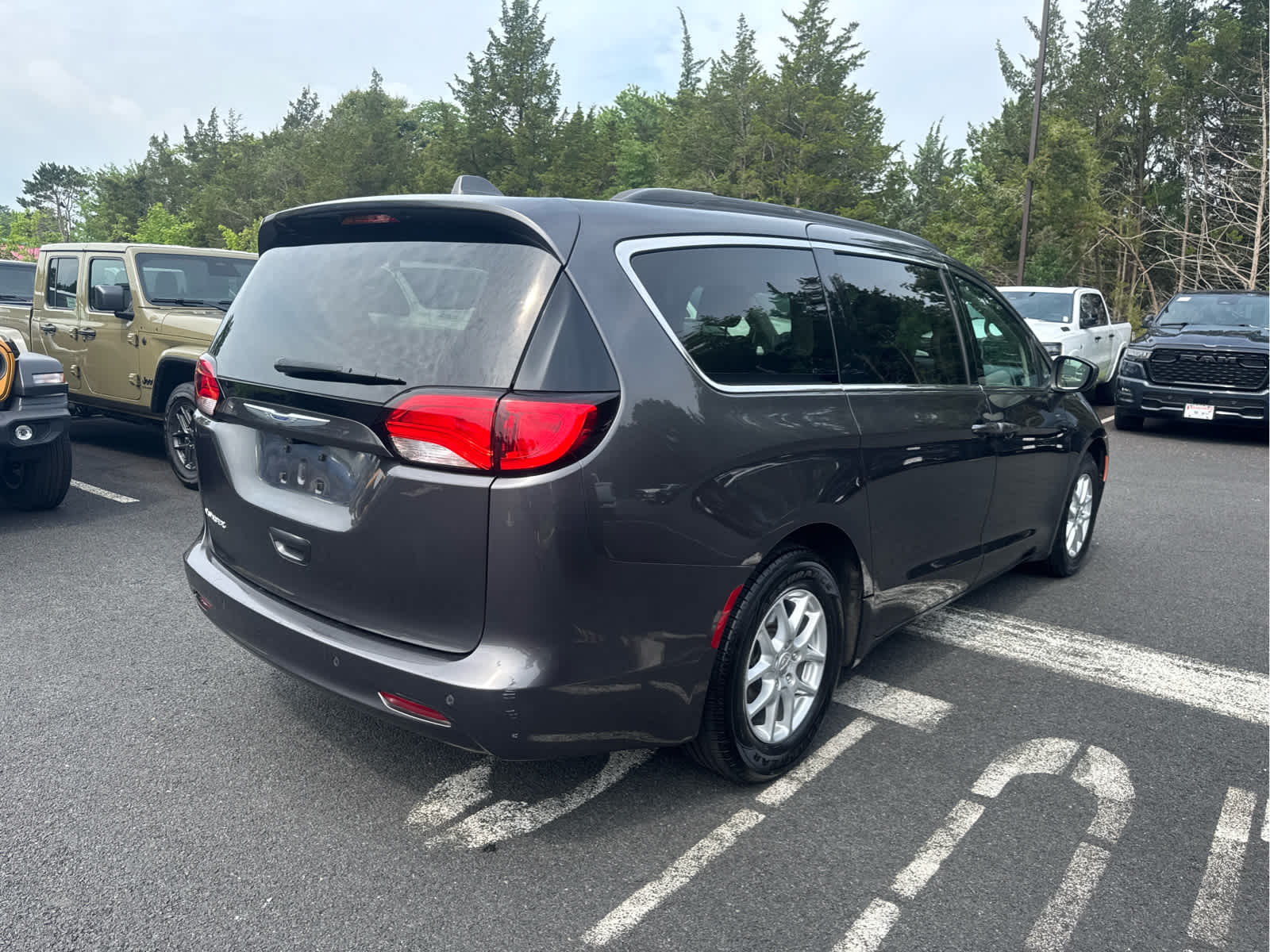 2020 Chrysler Voyager LXI