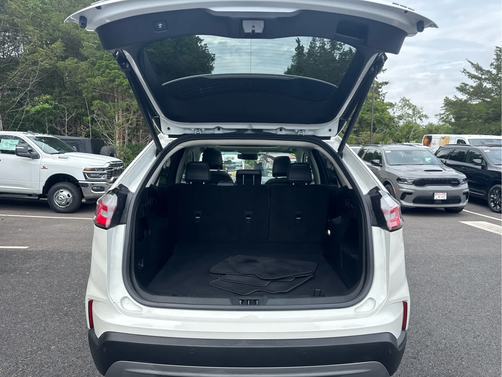 2023 Ford Edge SEL