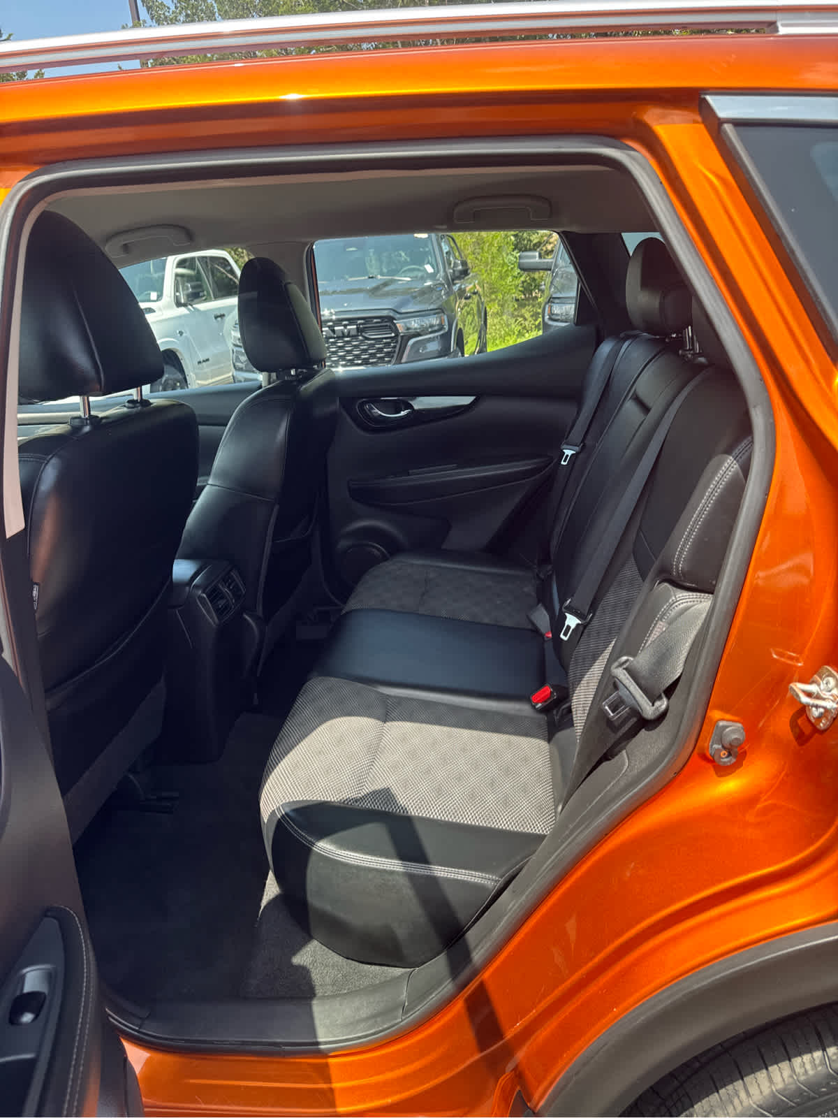 2022 Nissan Rogue Sport SV