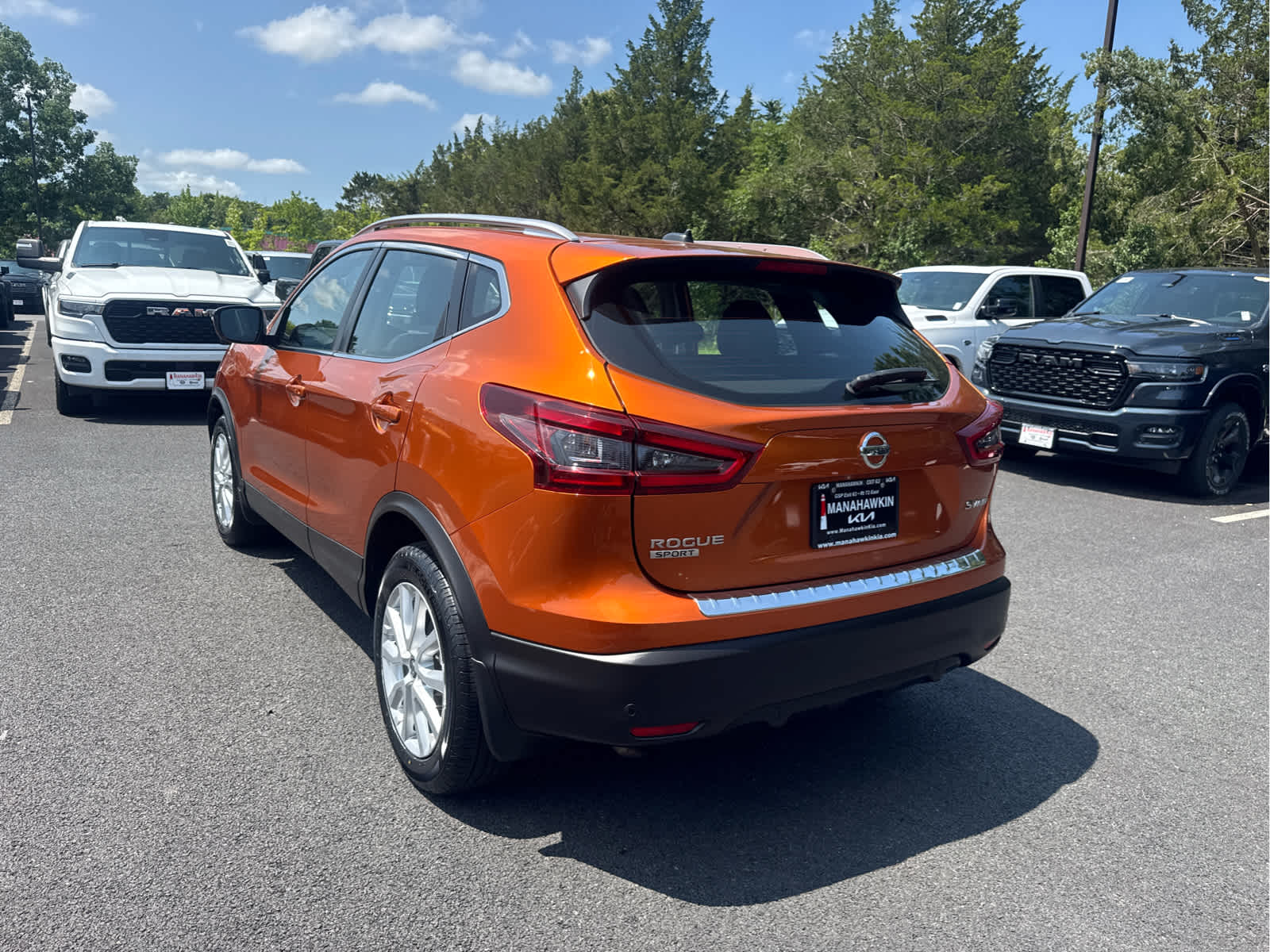 2022 Nissan Rogue Sport SV