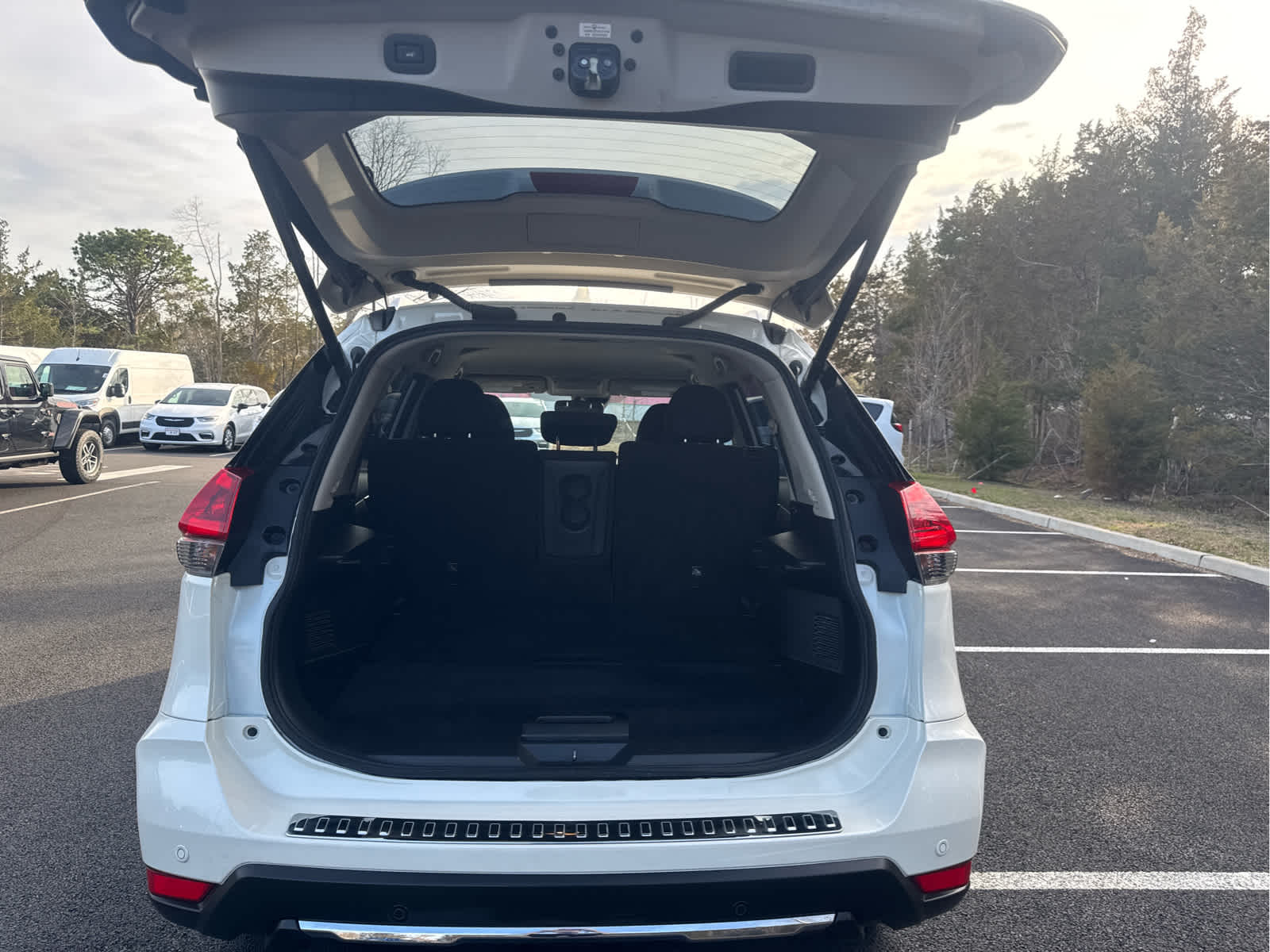 2020 Nissan Rogue SV