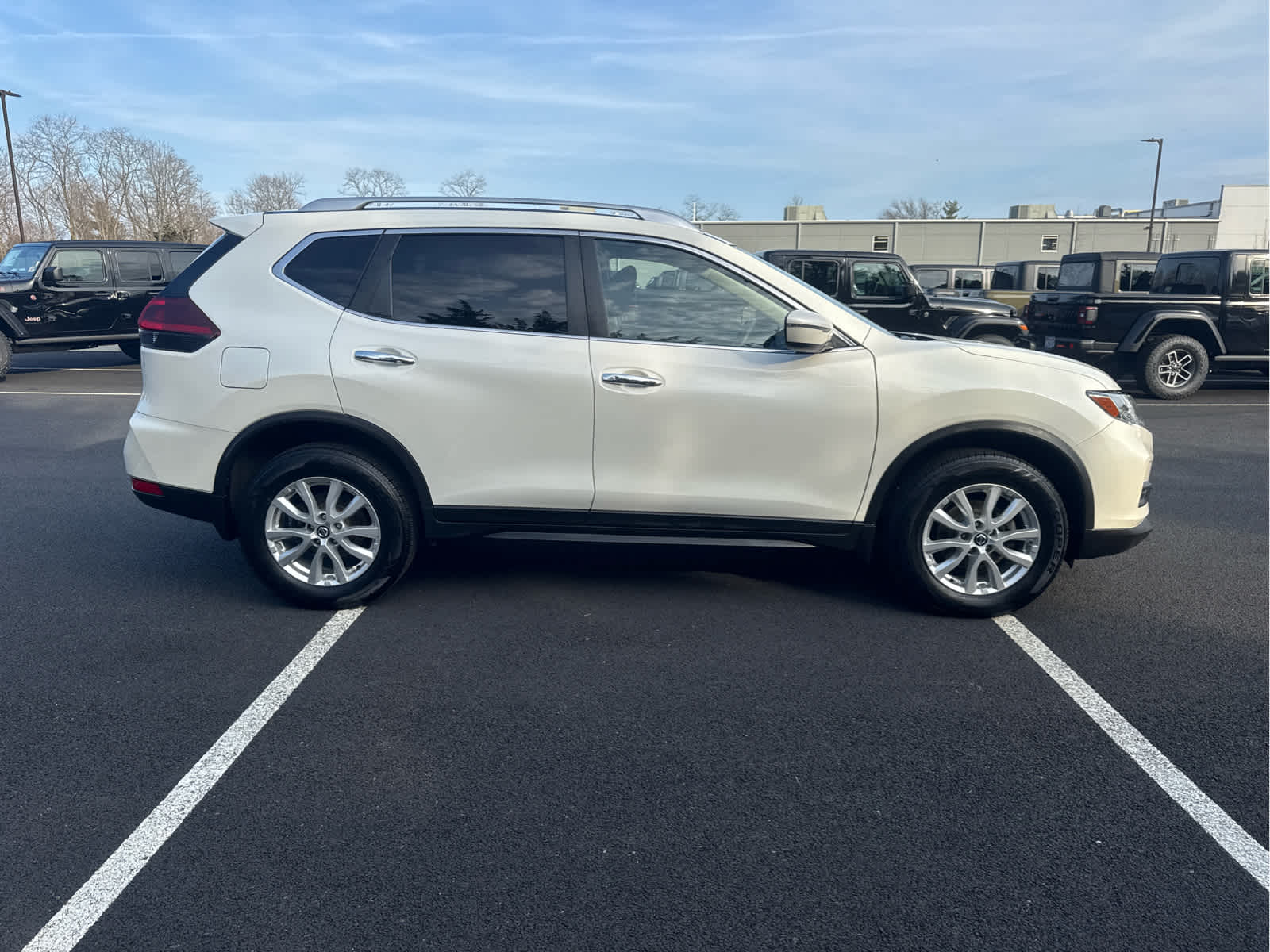 2020 Nissan Rogue SV