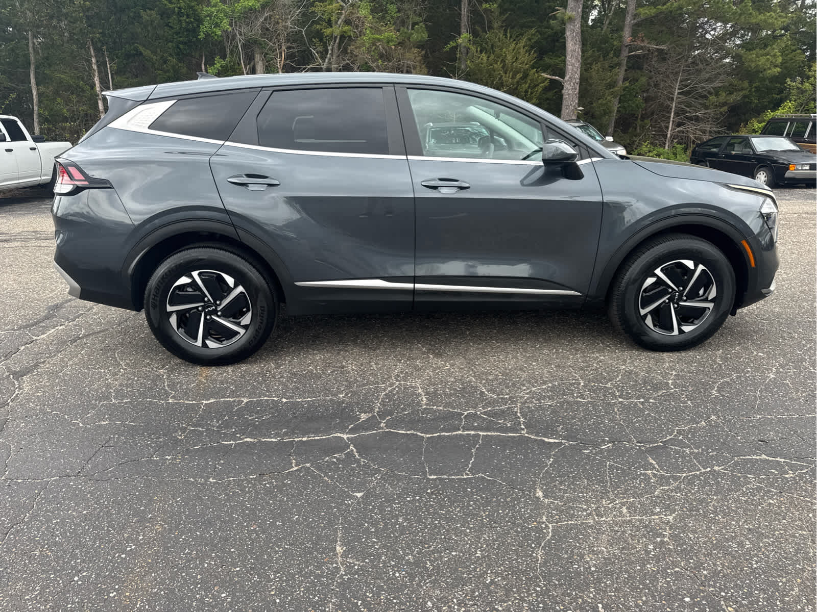 2023 Kia Sportage Hybrid LX
