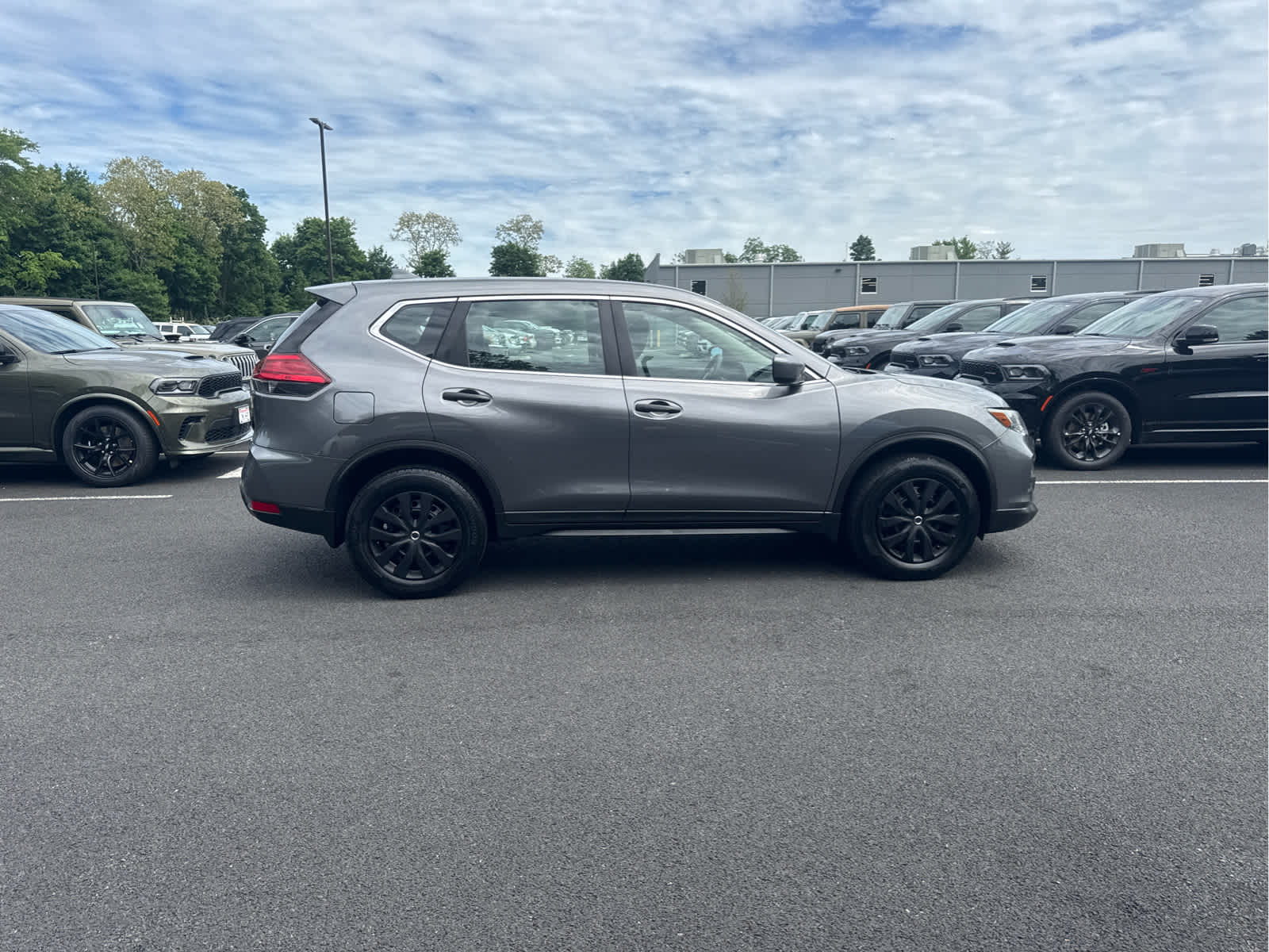 2017 Nissan Rogue S