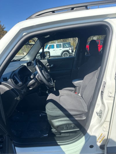 2022 Jeep Renegade Altitude