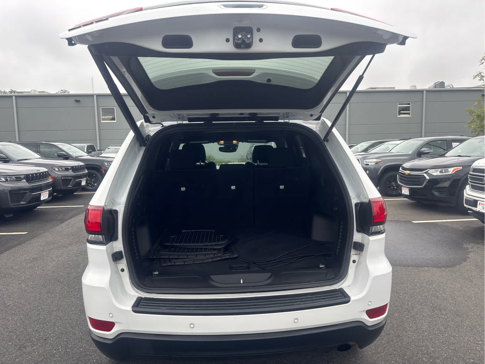 2021 Jeep Grand Cherokee Freedom