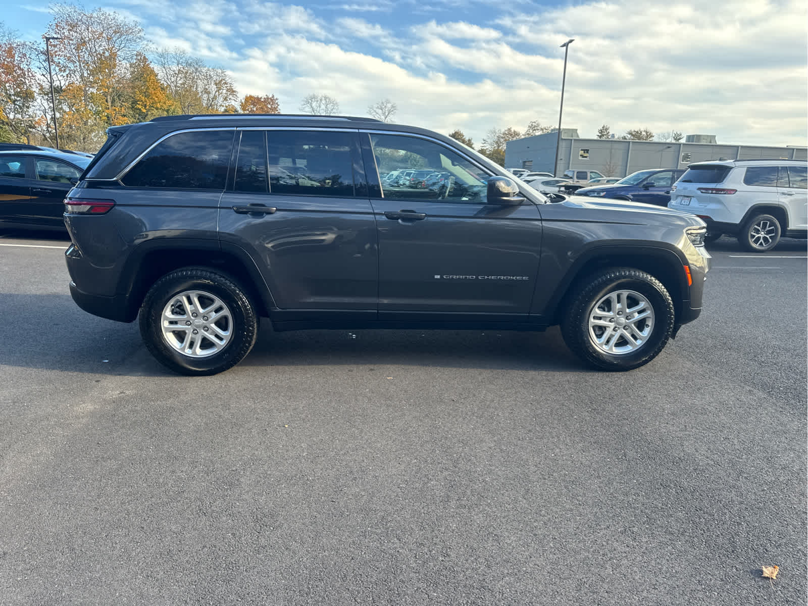 2022 Jeep Grand Cherokee Laredo