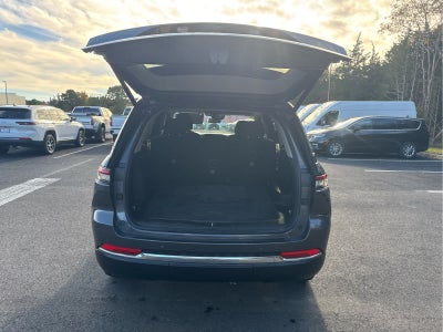 2022 Jeep Grand Cherokee Laredo