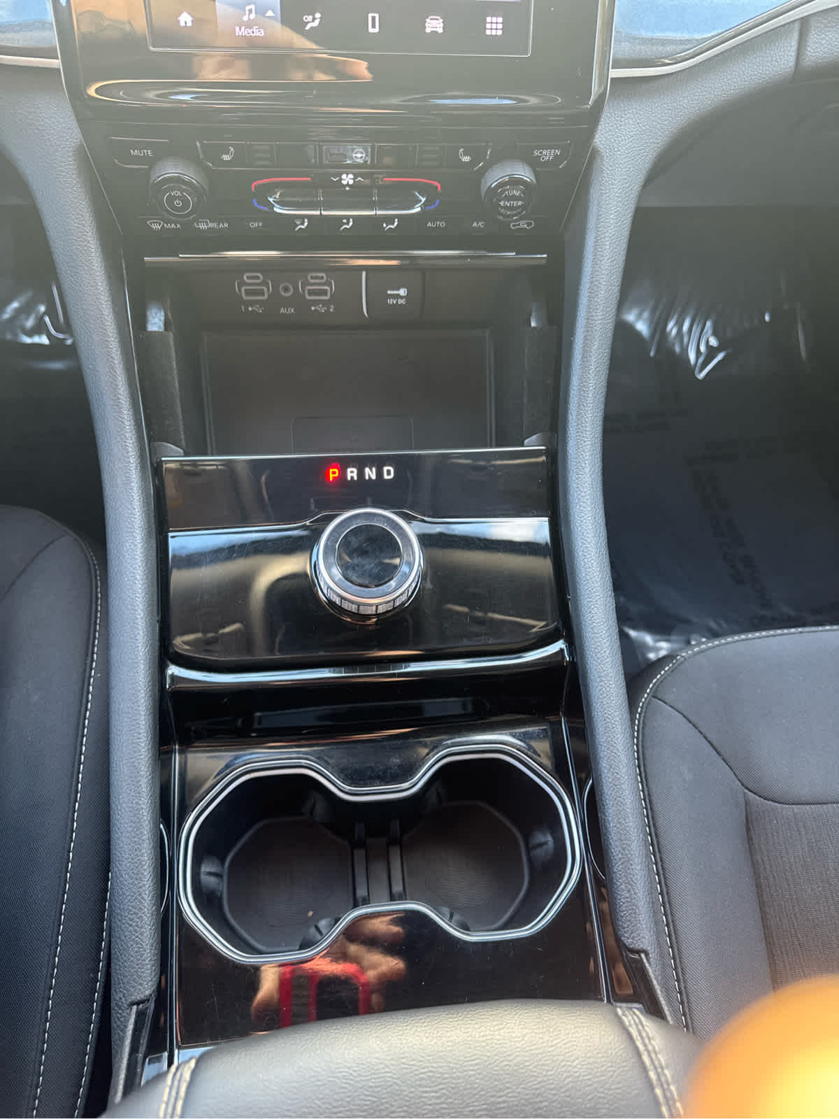 2022 Jeep Grand Cherokee Laredo