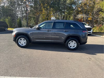 2022 Jeep Grand Cherokee Laredo