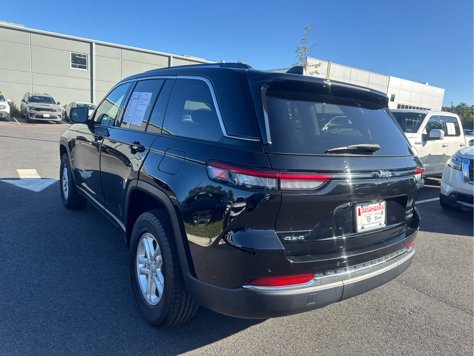 2023 Jeep Grand Cherokee Laredo