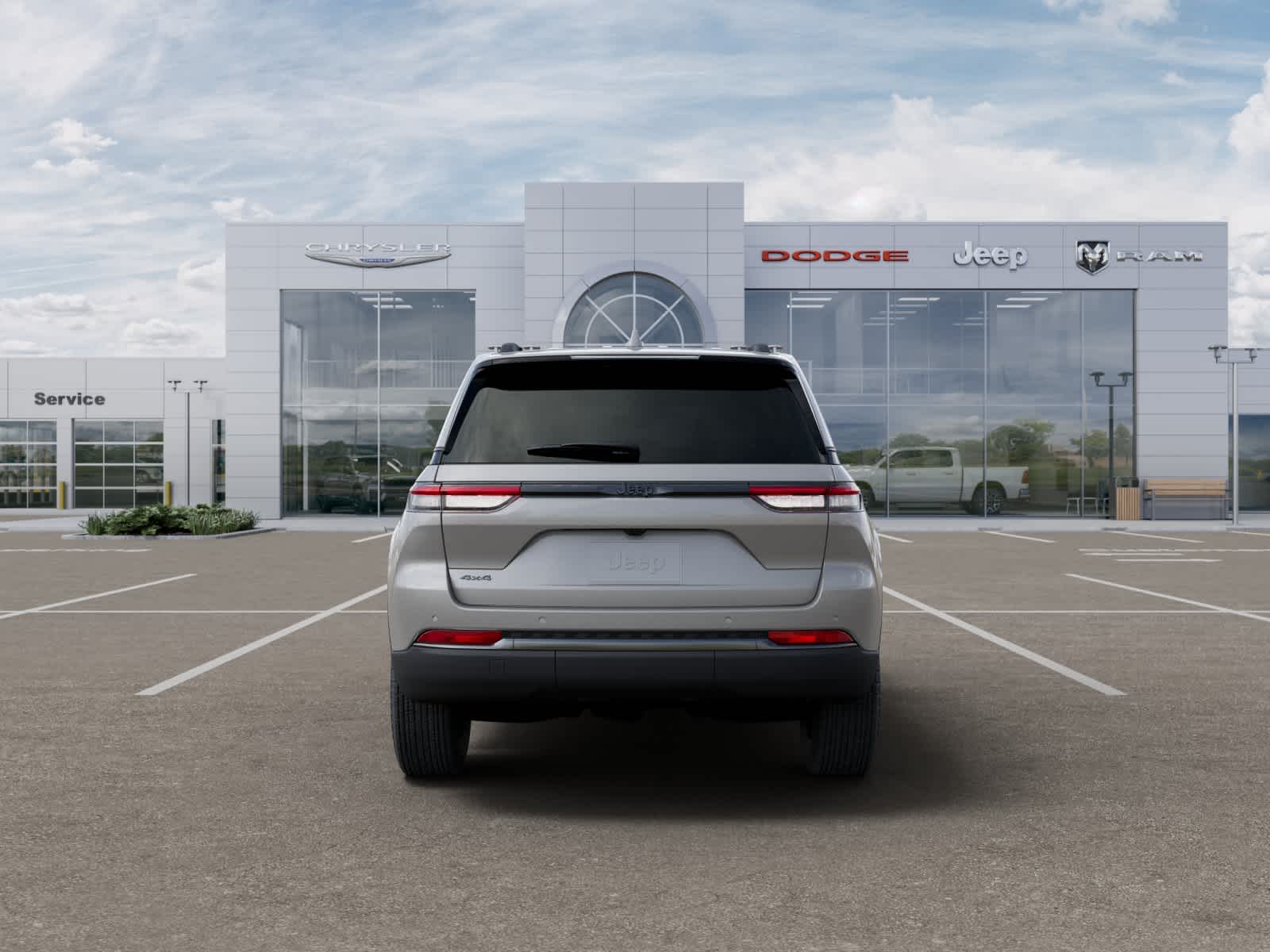 2026 Jeep Grand Cherokee Laredo Altitude