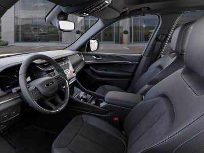 2026 Jeep Grand Cherokee Laredo Altitude