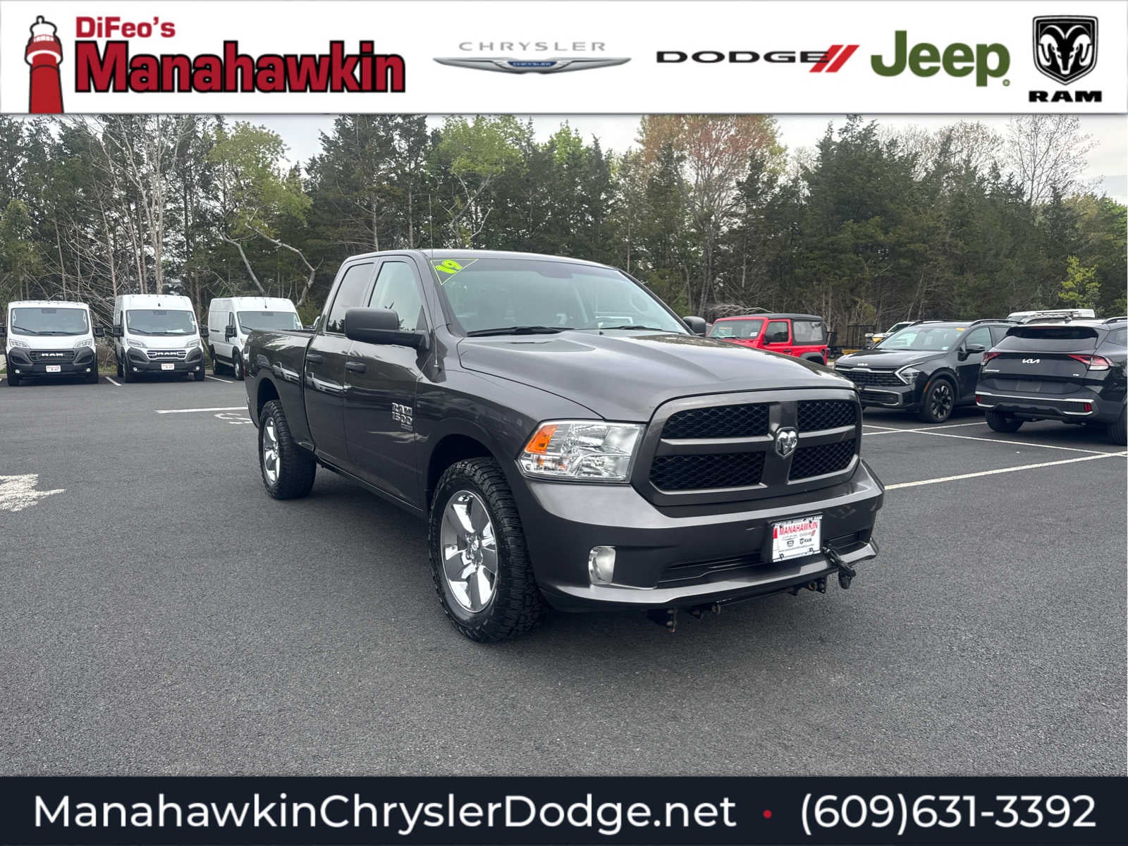 2019 RAM 1500 Classic Express 4x4 Quad Cab 6'4's photo