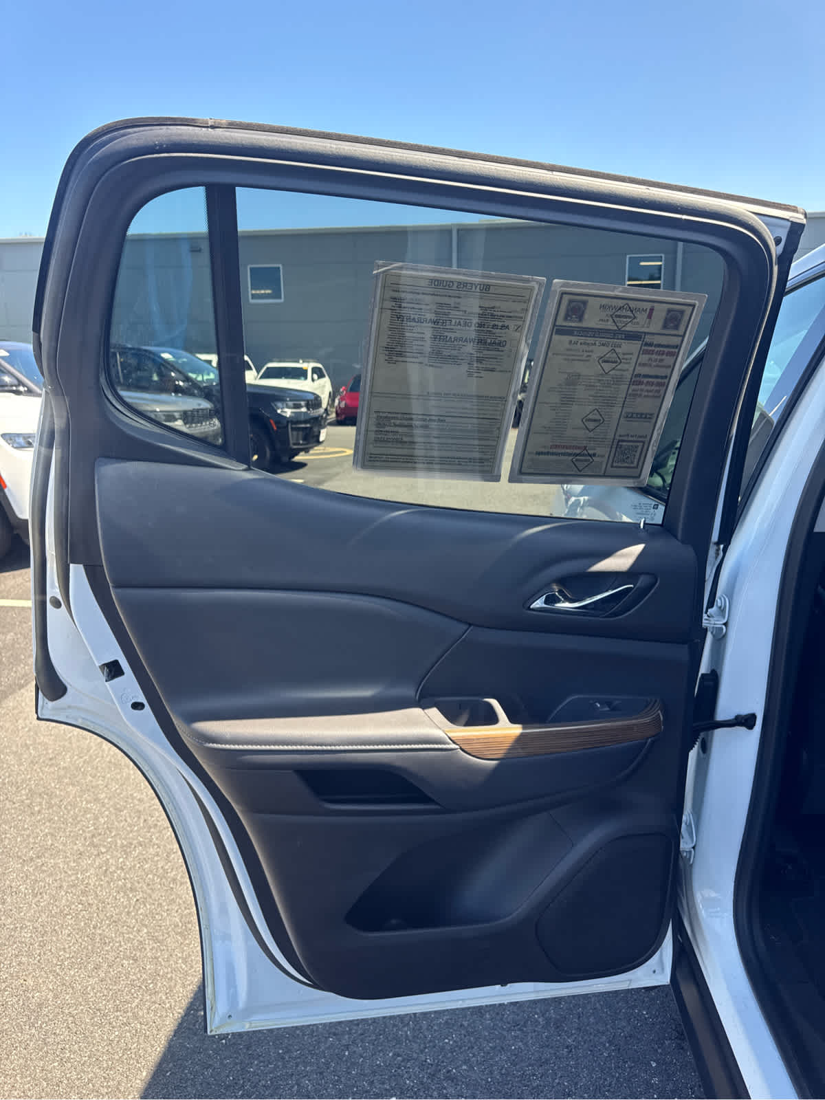 2023 GMC Acadia SLE