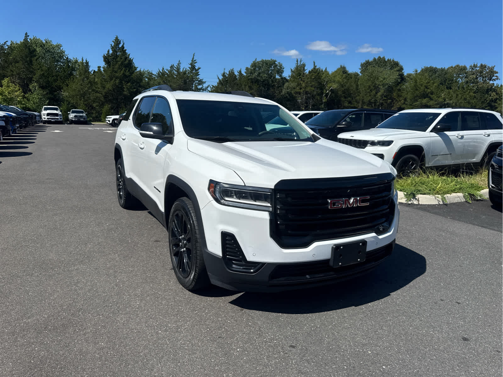 2023 GMC Acadia SLE
