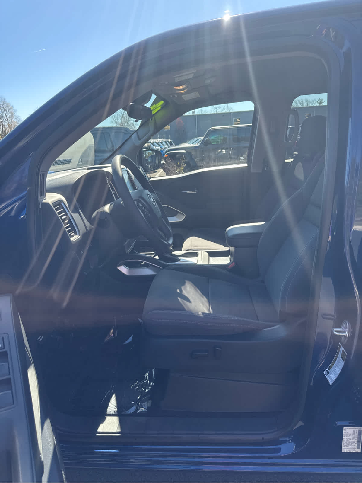 2022 Nissan Frontier SV