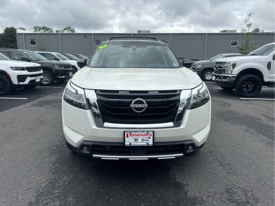 2022 Nissan Pathfinder Platinum