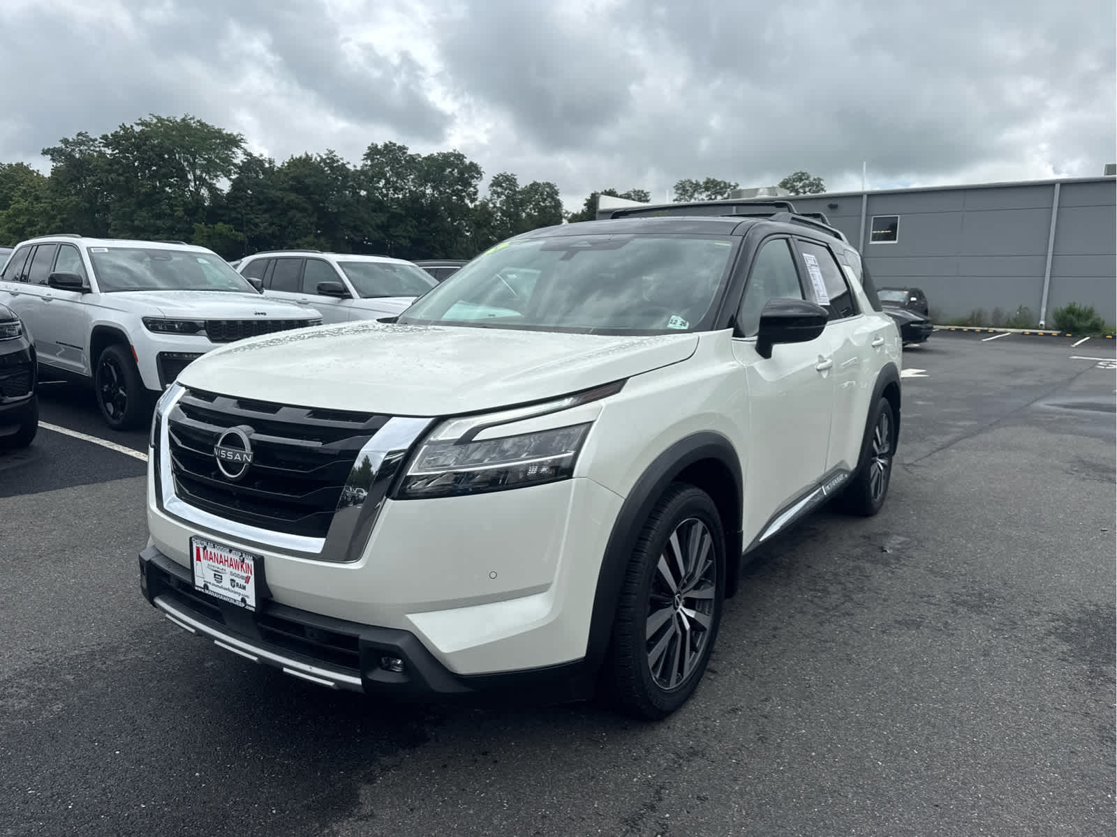 2022 Nissan Pathfinder Platinum