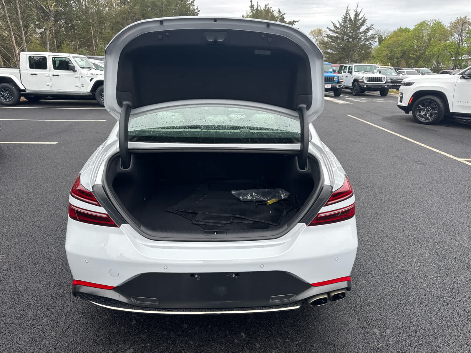 2023 Genesis G70 2.0T