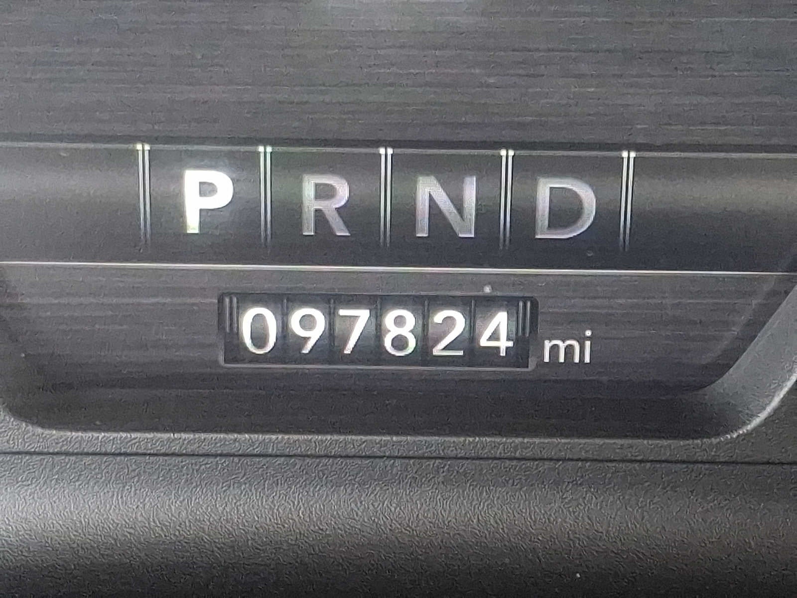 2019 RAM 1500 Laramie Crew Cab 4x4 5'7" Box