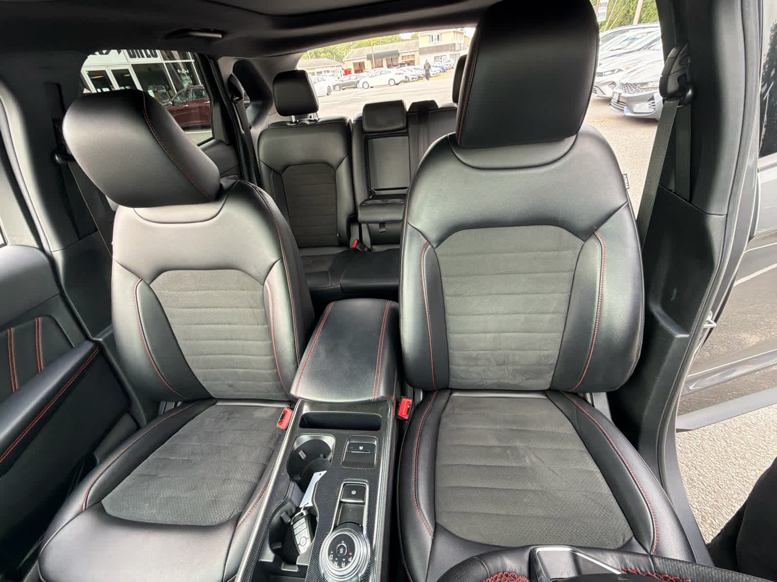 2022 Ford Edge ST-Line