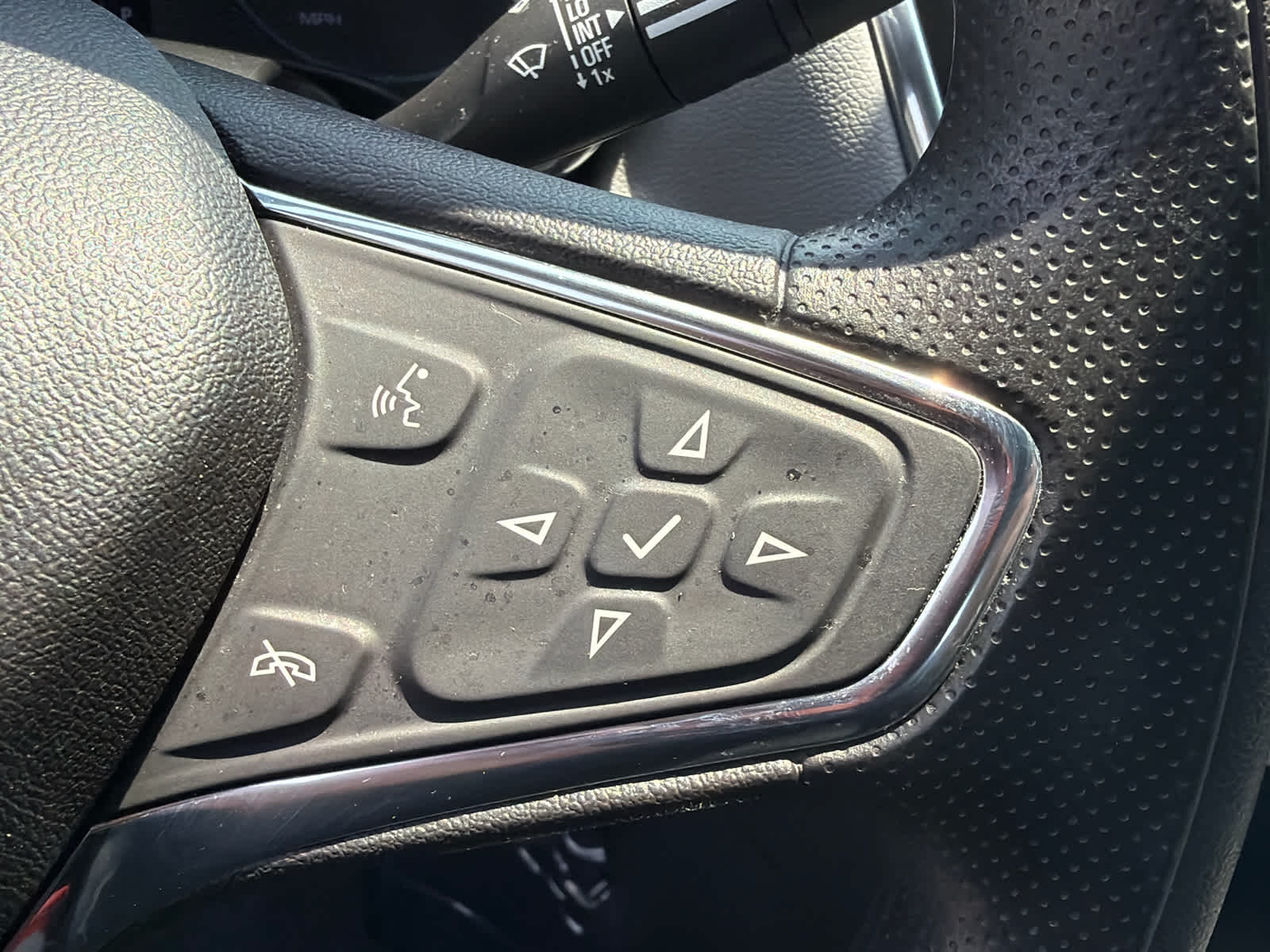2020 Chevrolet Equinox FWD LS
