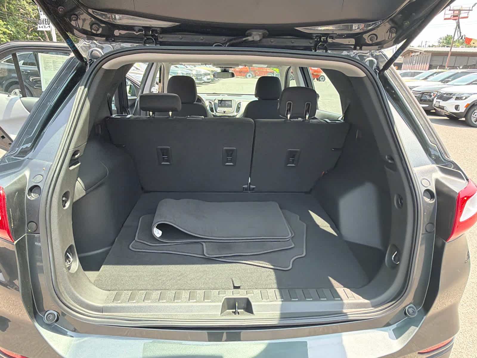 2020 Chevrolet Equinox FWD LS