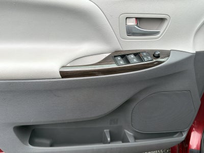 2015 Toyota Sienna XLE Premium