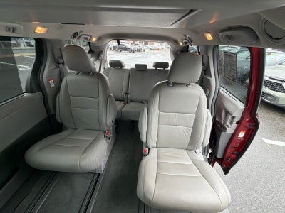 2015 Toyota Sienna XLE Premium