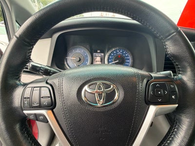 2015 Toyota Sienna XLE Premium