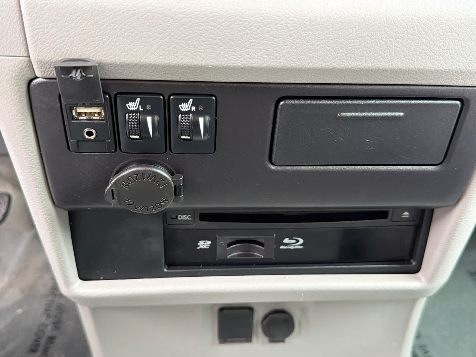 2015 Toyota Sienna XLE Premium
