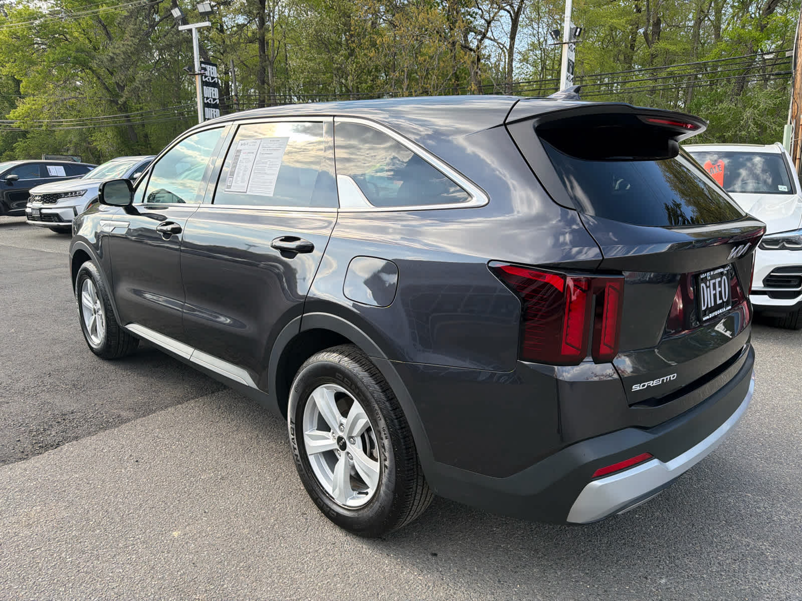 2025 Kia Sorento LX