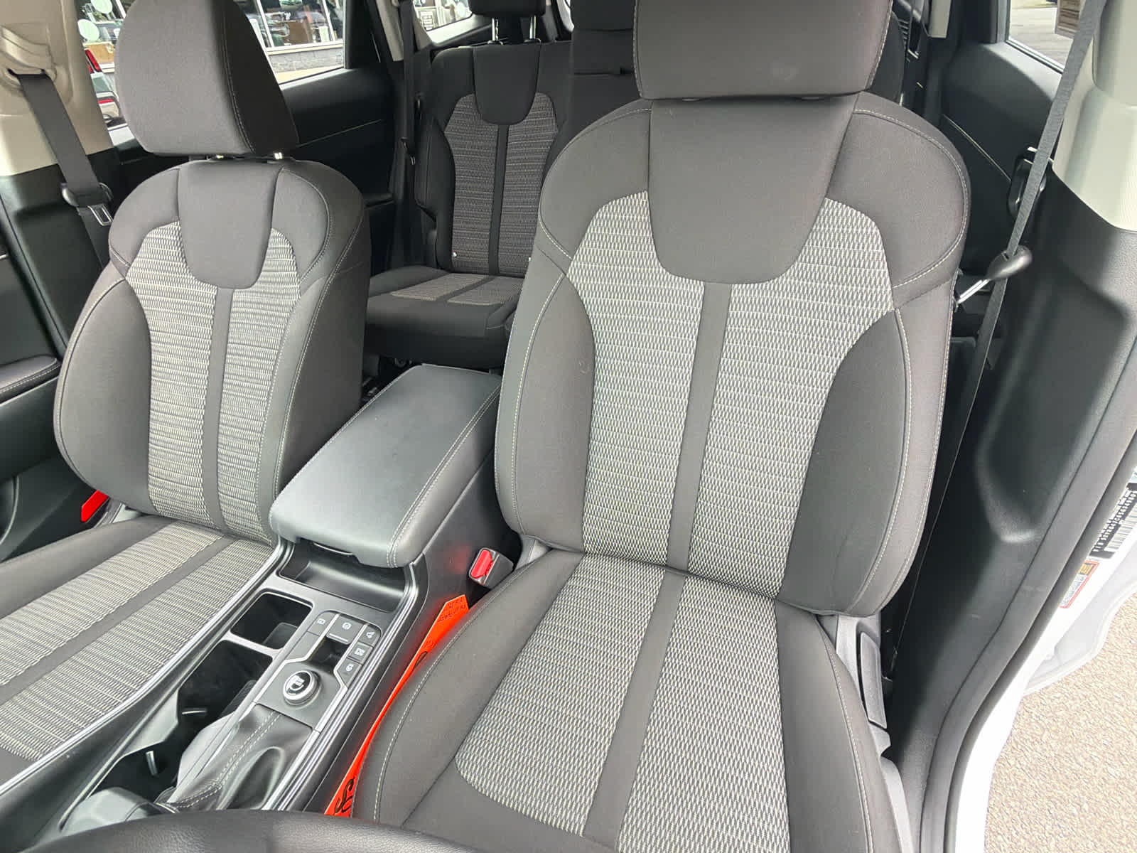 2025 Kia Sorento LX