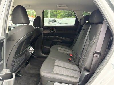 2025 Kia Sorento LX