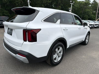 2025 Kia Sorento LX