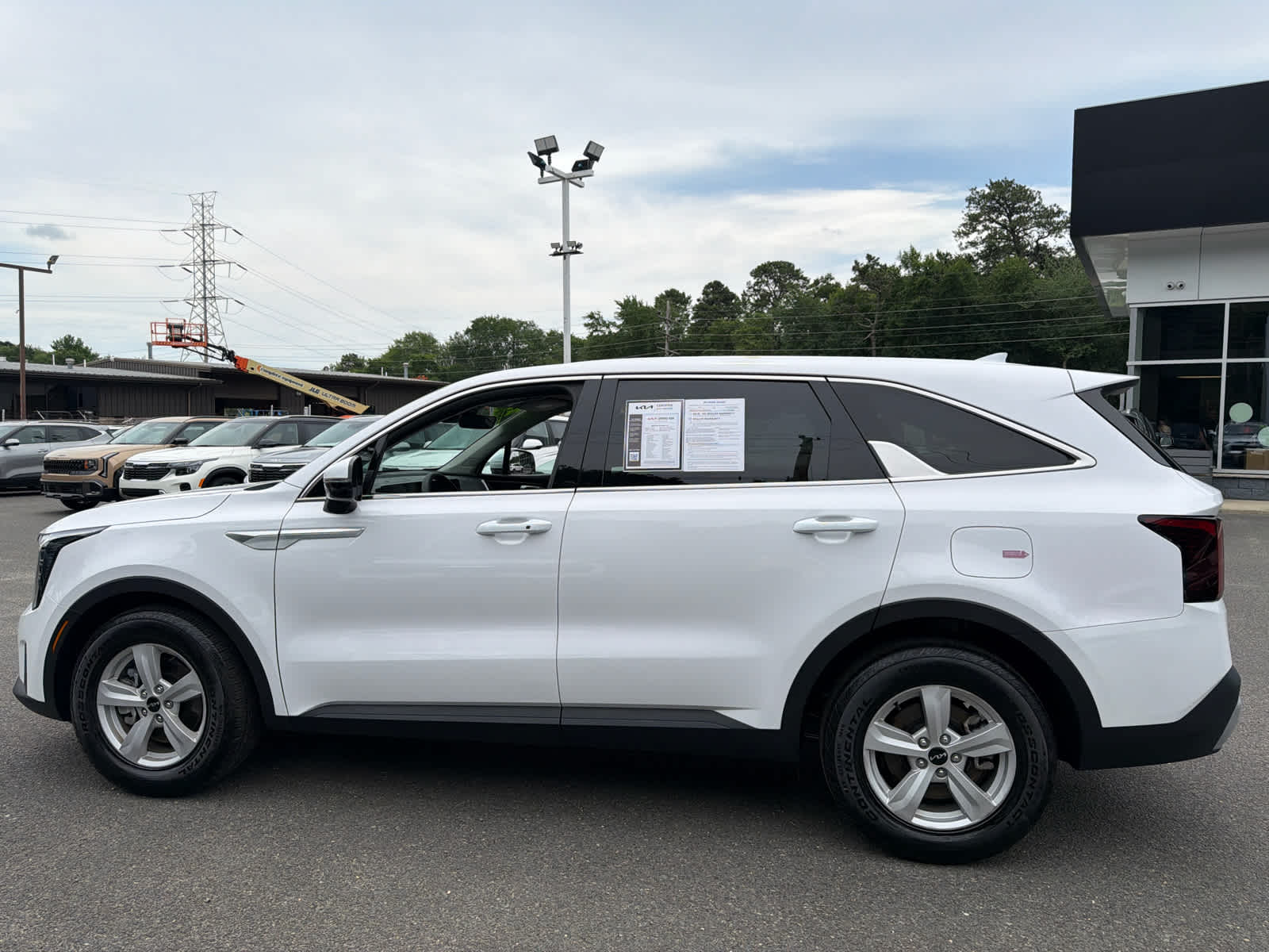 2025 Kia Sorento LX