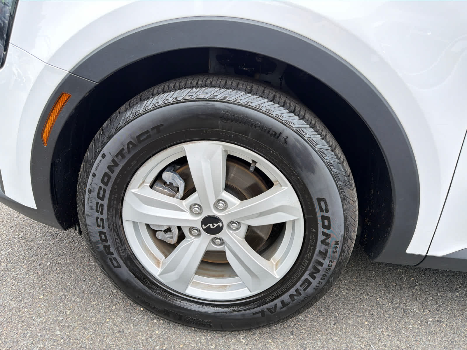 2025 Kia Sorento LX
