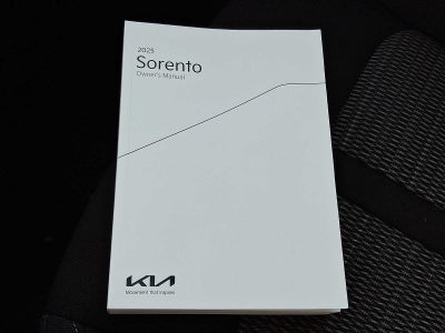 2025 Kia Sorento LX