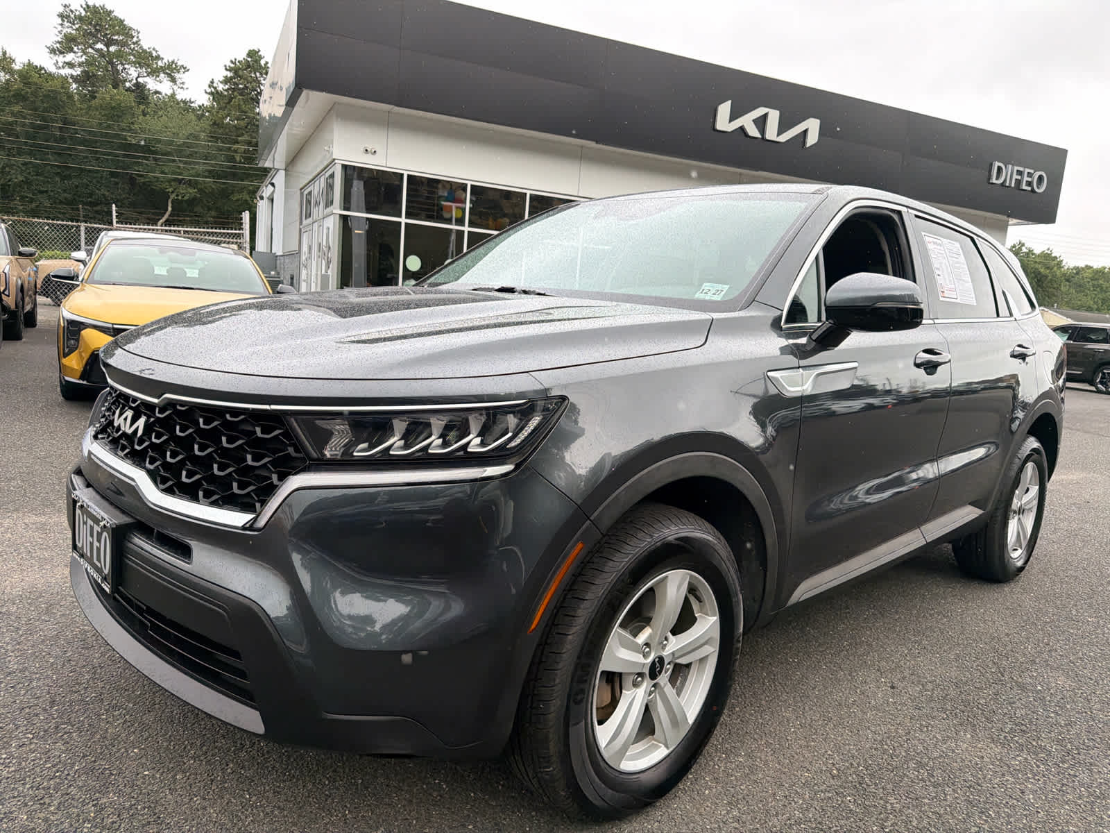 2022 Kia Sorento LX
