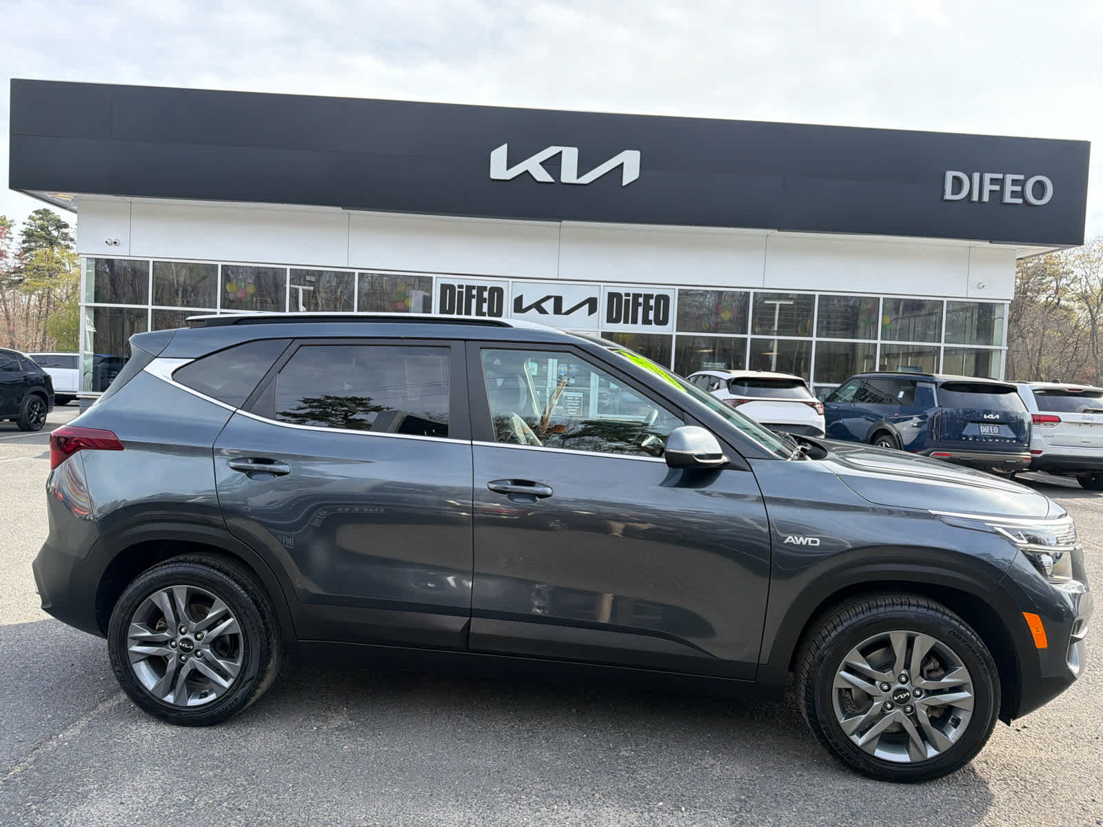 2022 Kia Seltos S