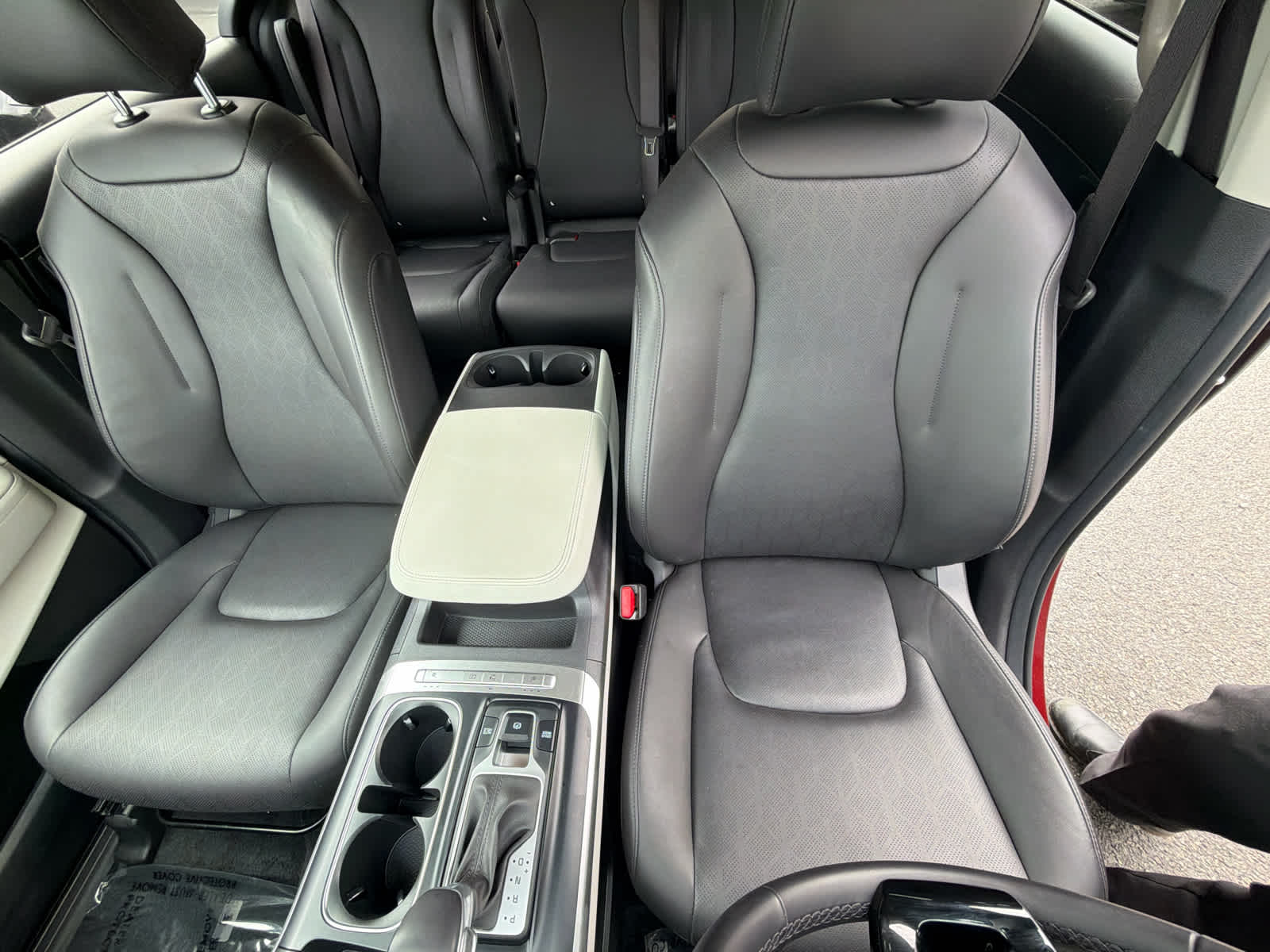 2024 Kia Carnival MPV LX Seat Package