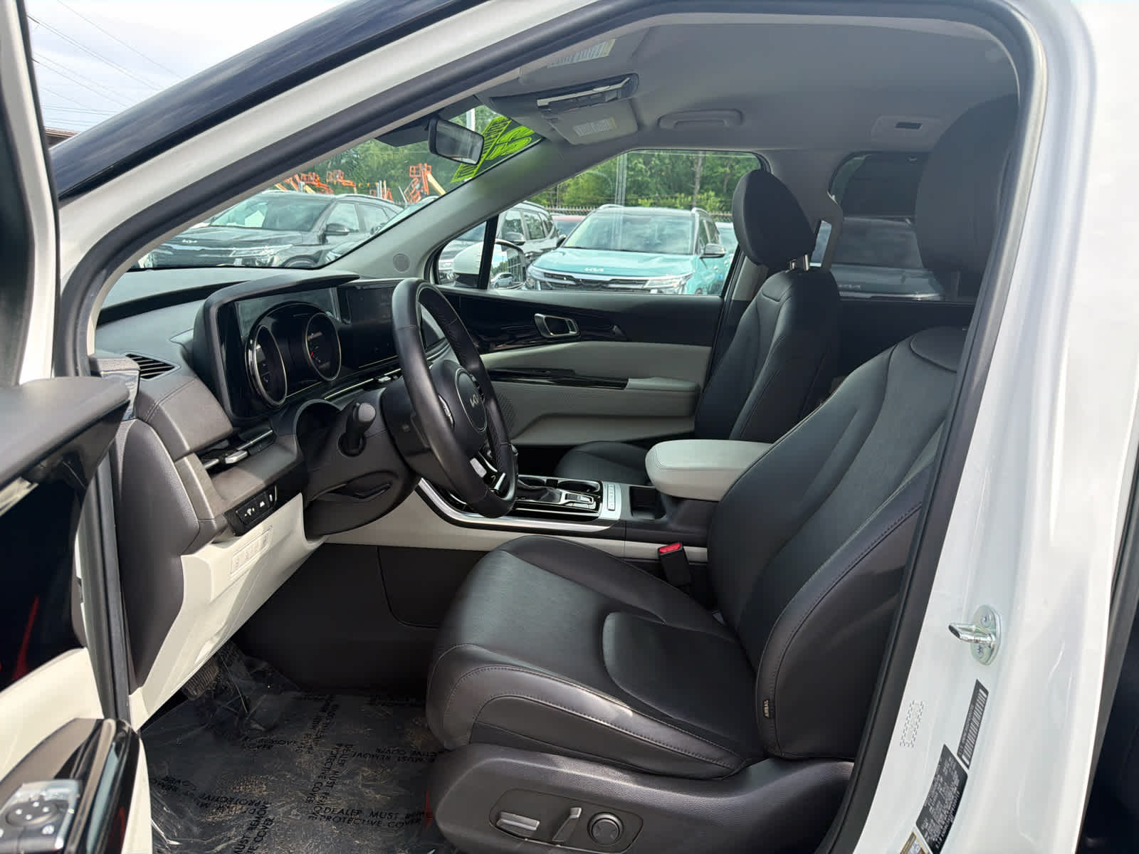 2023 Kia Carnival MPV EX