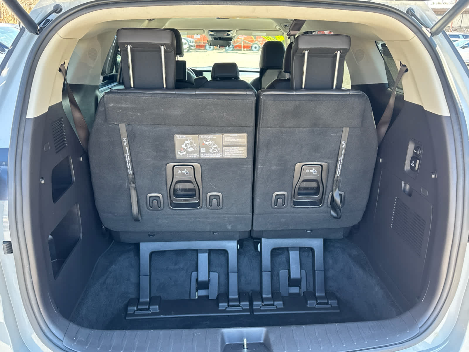 2024 Kia Carnival MPV SX