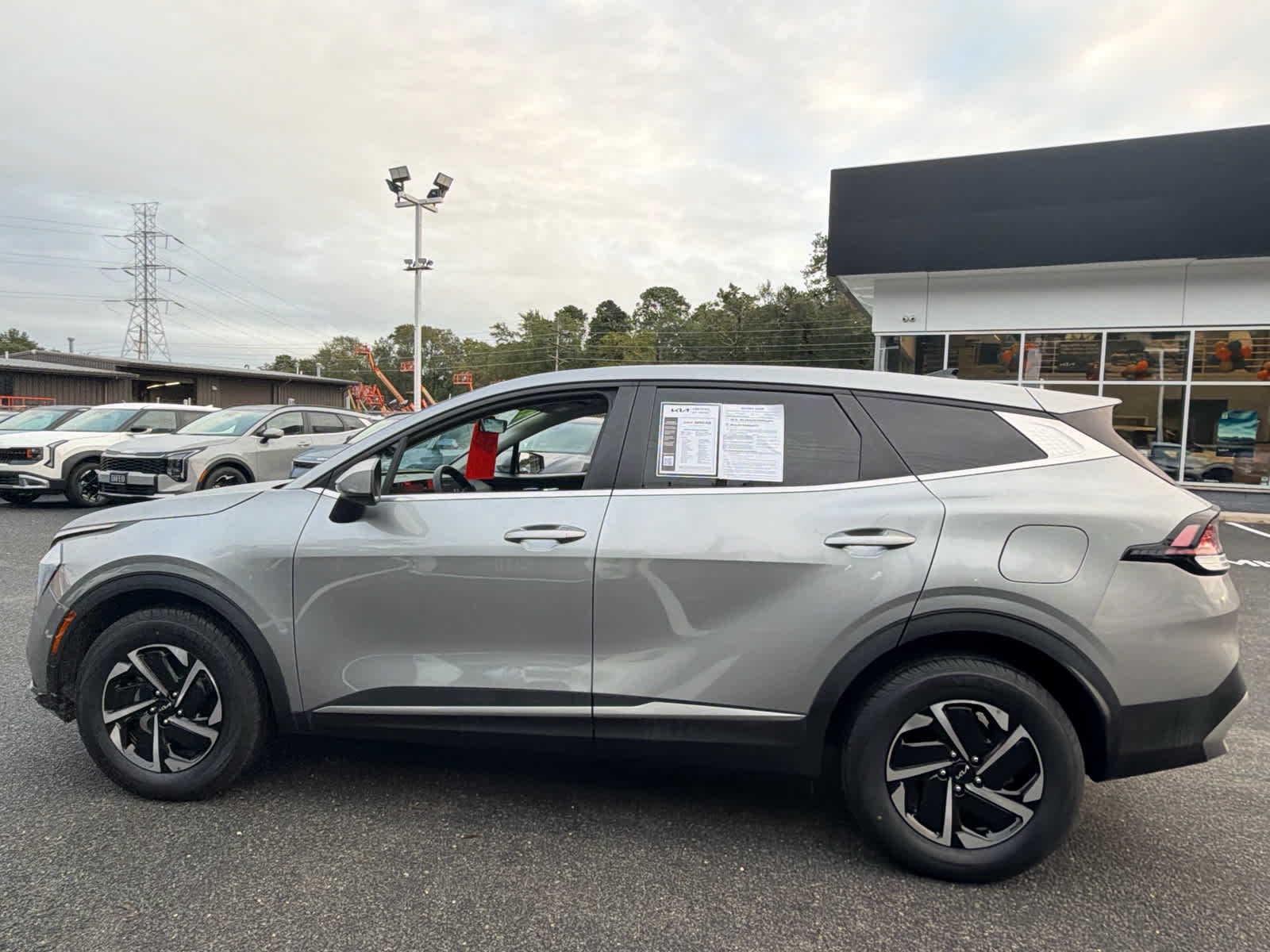 2023 Kia Sportage Hybrid LX
