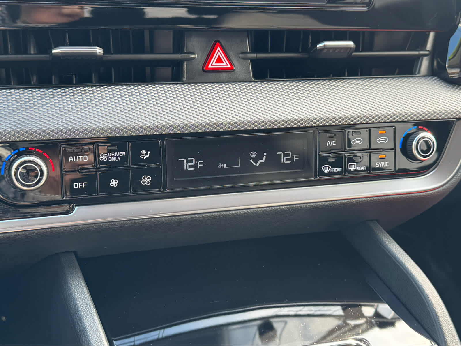 2025 Kia Sportage Hybrid LX