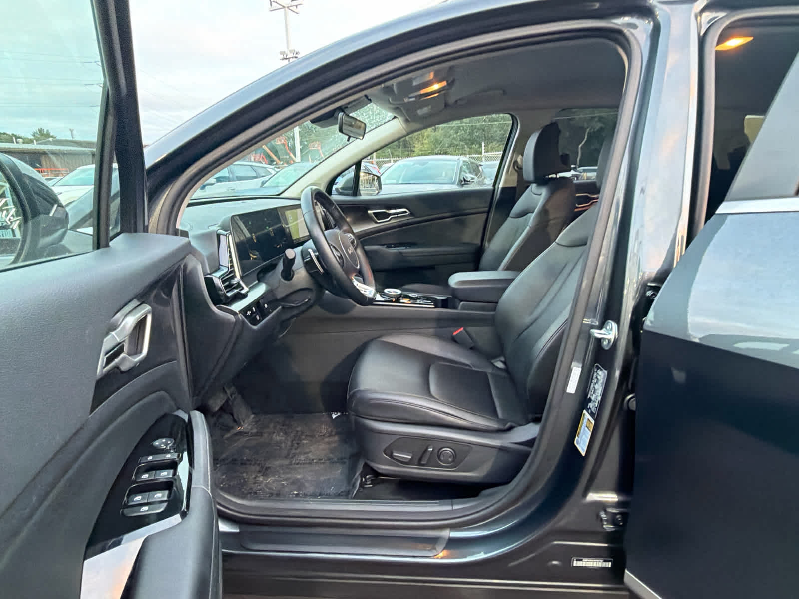 2024 Kia Sportage Hybrid EX
